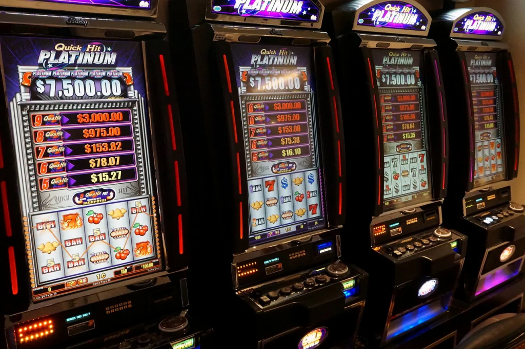 Why More People Love Playing Online Slots Where เว็บตรงไม่ผ่านเอเย่นต์