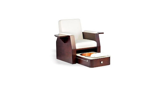 How Ergonomic Furniture Boosts Salon Efficiency and Client Loyalty